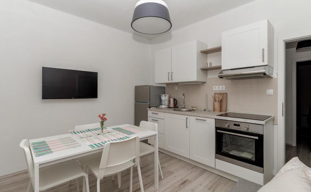 Apartment Happy *