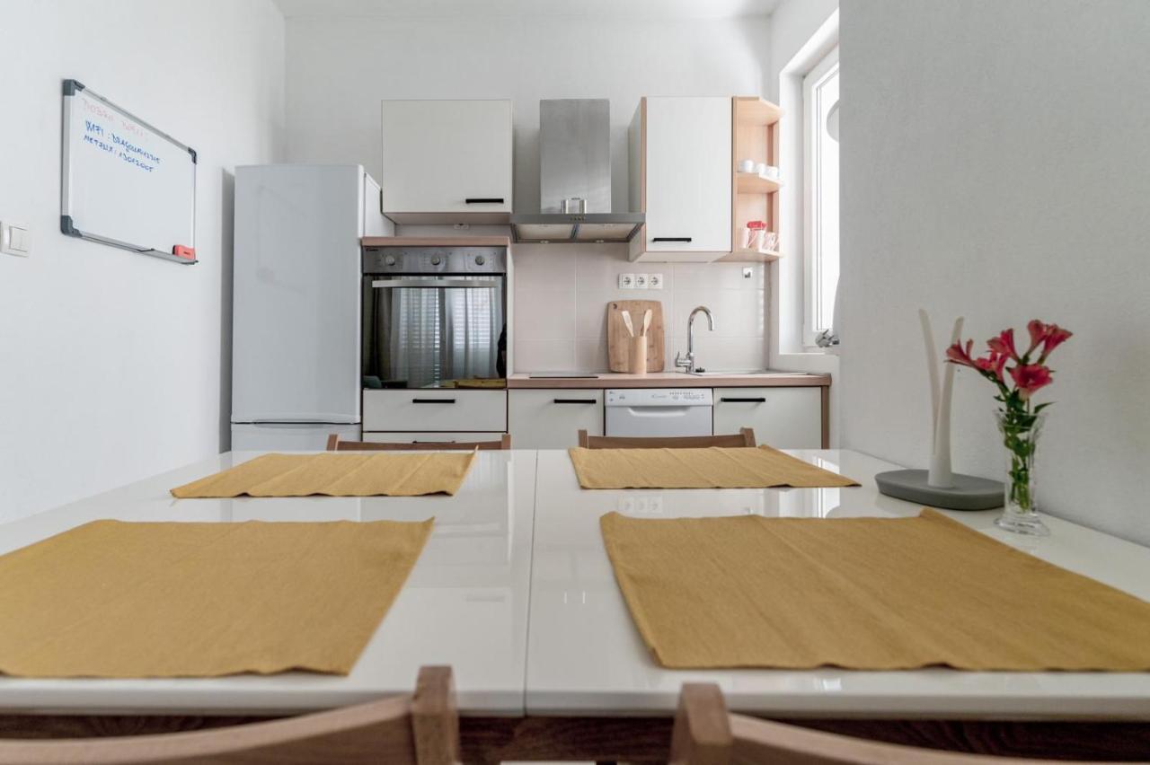 Apartment Happy Sukosan