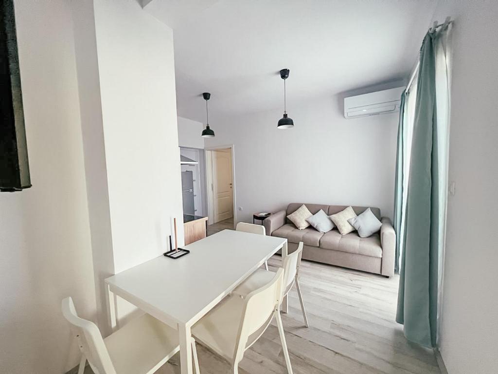 Apartment Happy